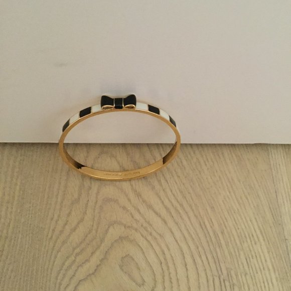 NWOT Kate Spade Black & White Take a Bow Bracelet - Picture 3 of 6
